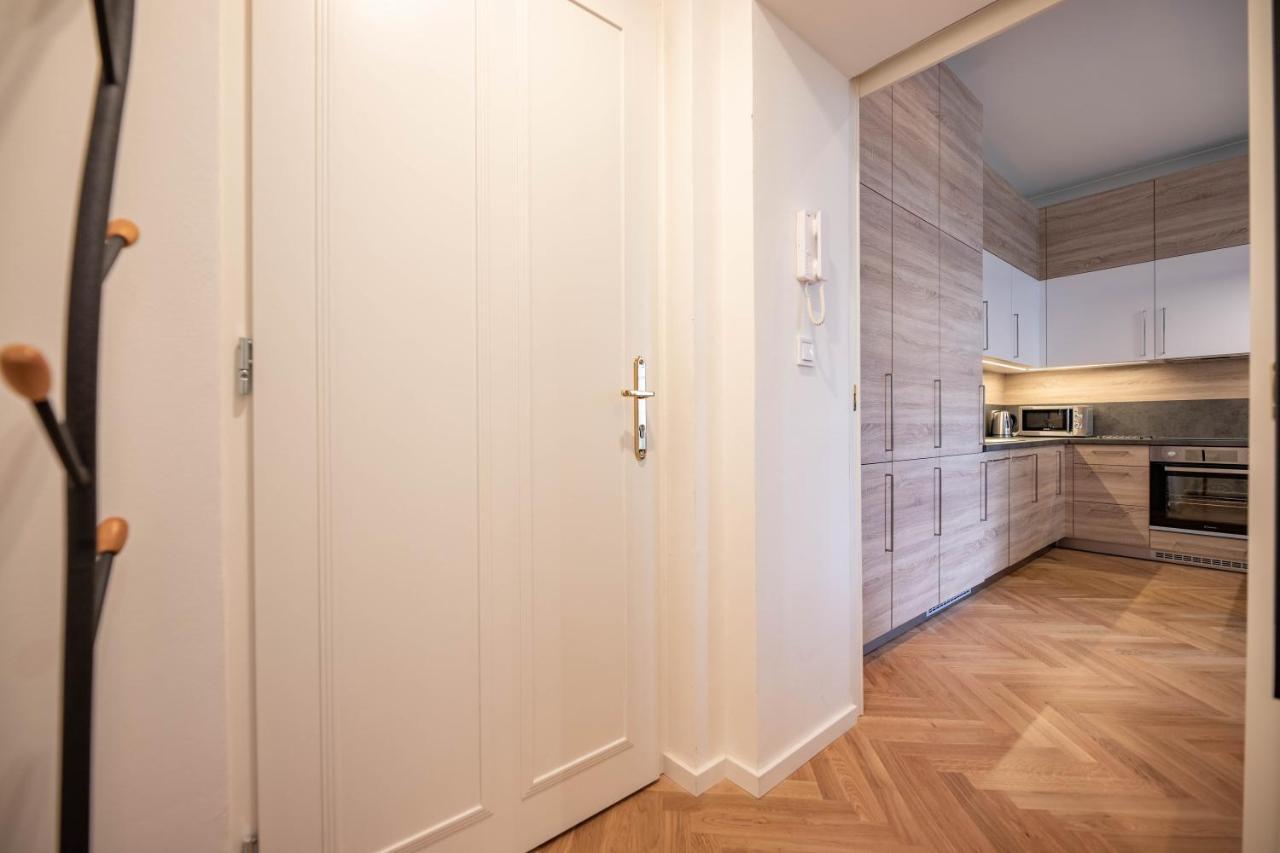 Friendly Apartments In Praga Esterno foto