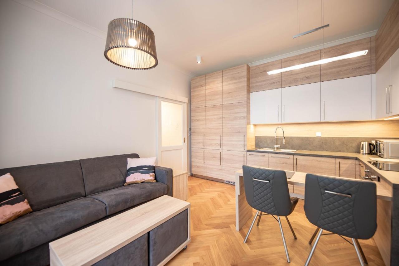 Friendly Apartments In Praga Esterno foto