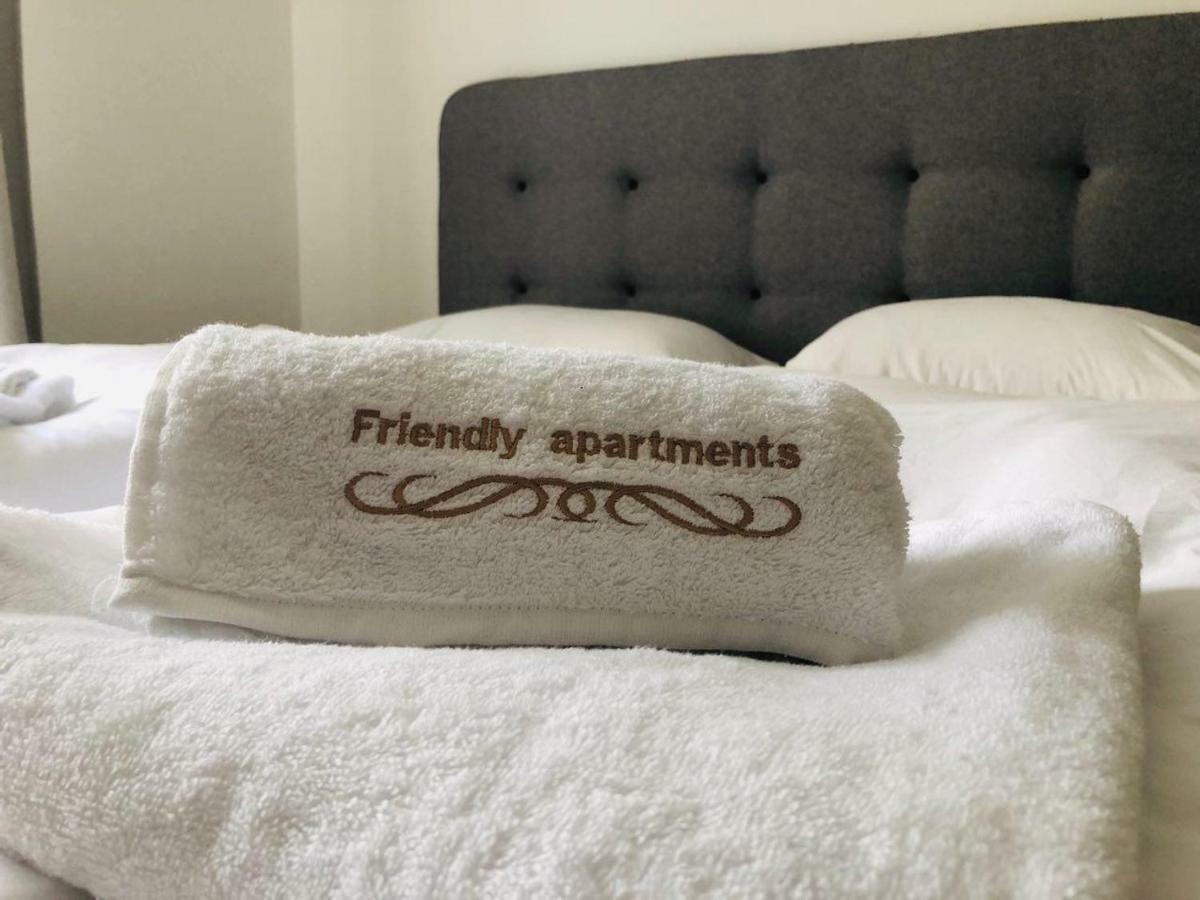 Friendly Apartments In Praga Esterno foto