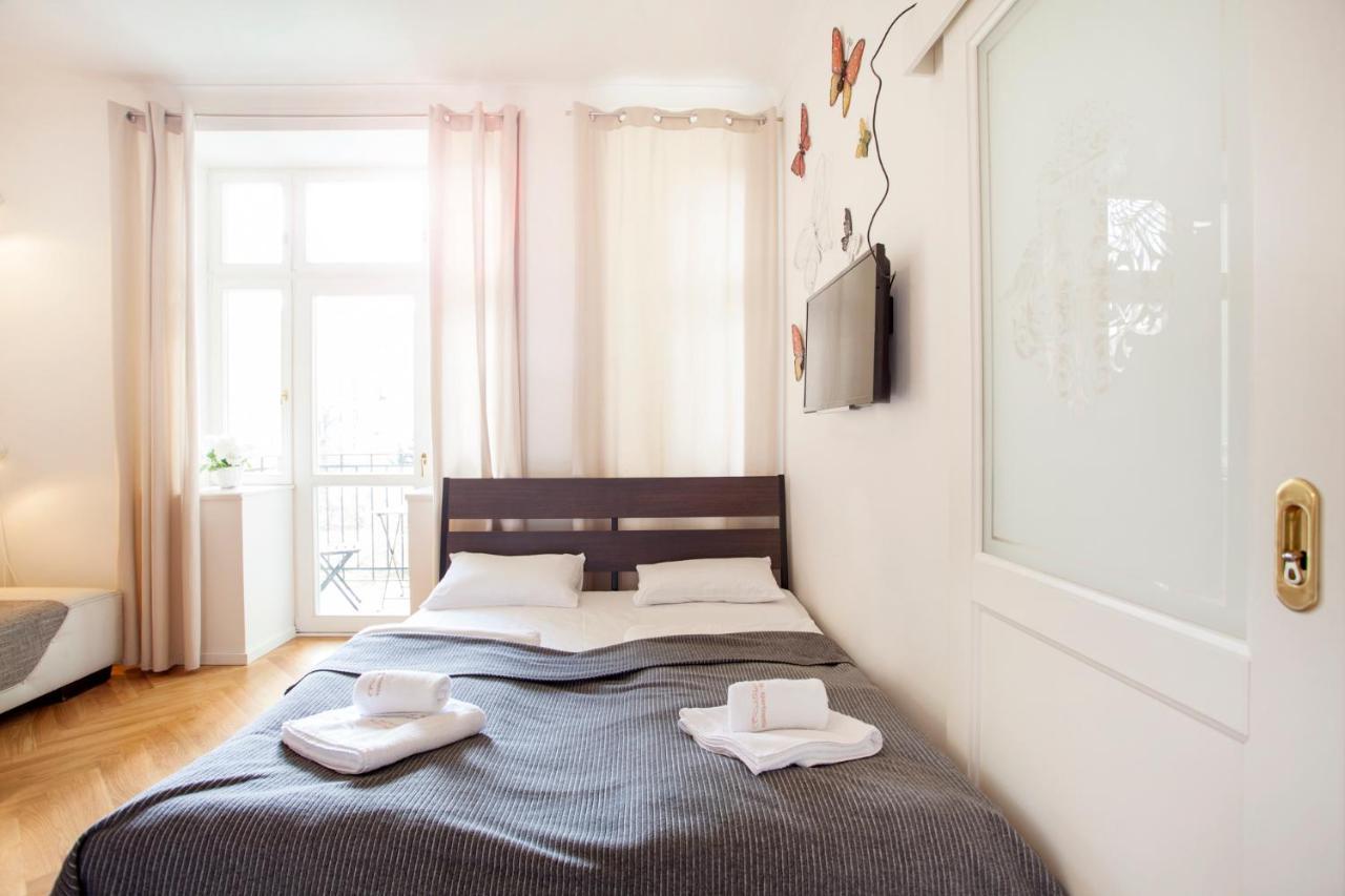 Friendly Apartments In Praga Esterno foto